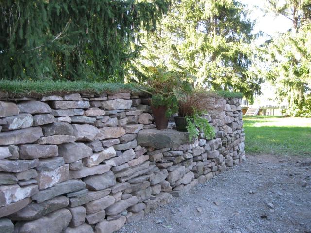 Building a wall with Brockport Stile !